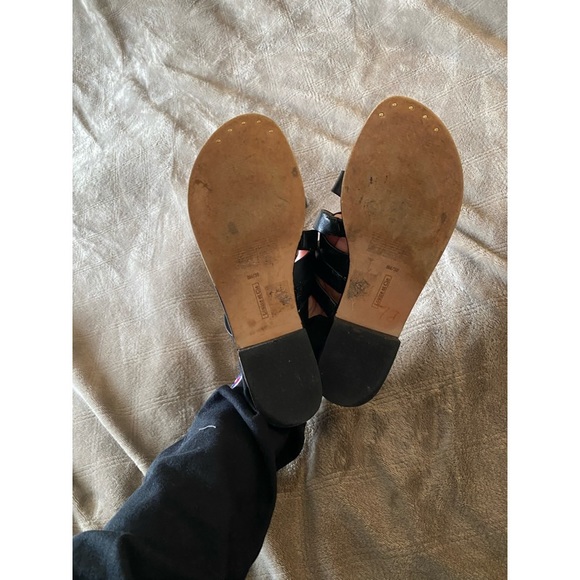 Black Leather Slides 🖤 - Picture 5 of 5